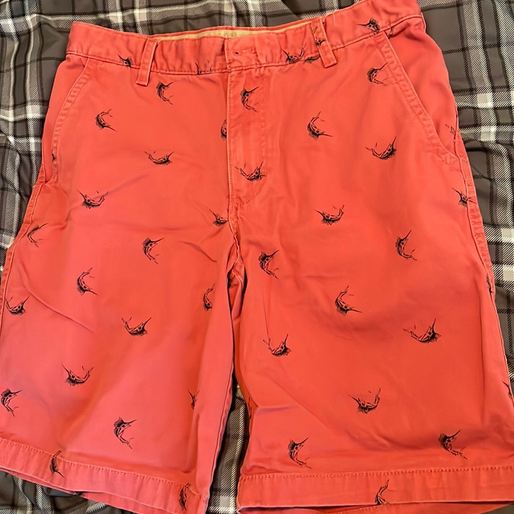 Izod khaki shorts